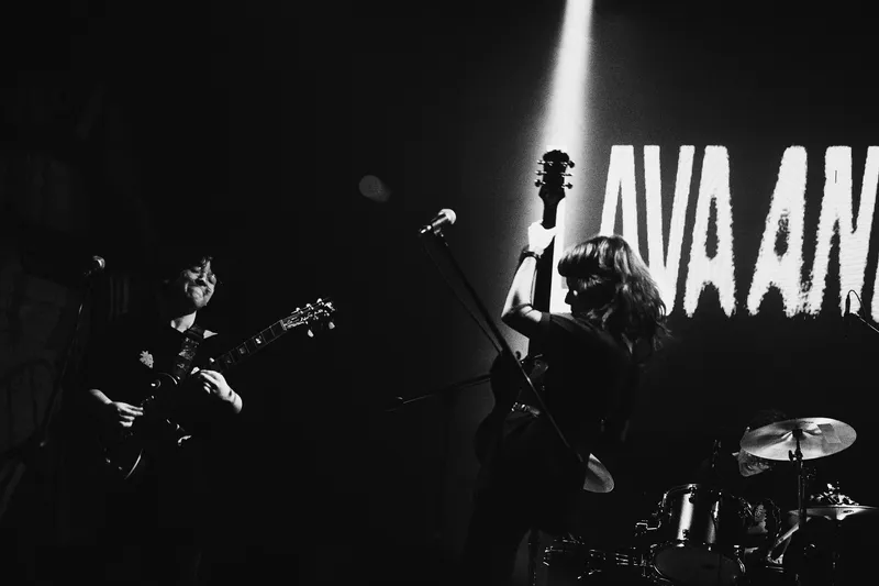 Fotografía en vivo de Lava Andina en recital